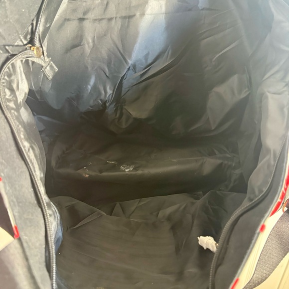 Pre-owned Victoria Secret Weekender Tote Bag XL Red & Black Striped. Large bag - Picture 15 of 16